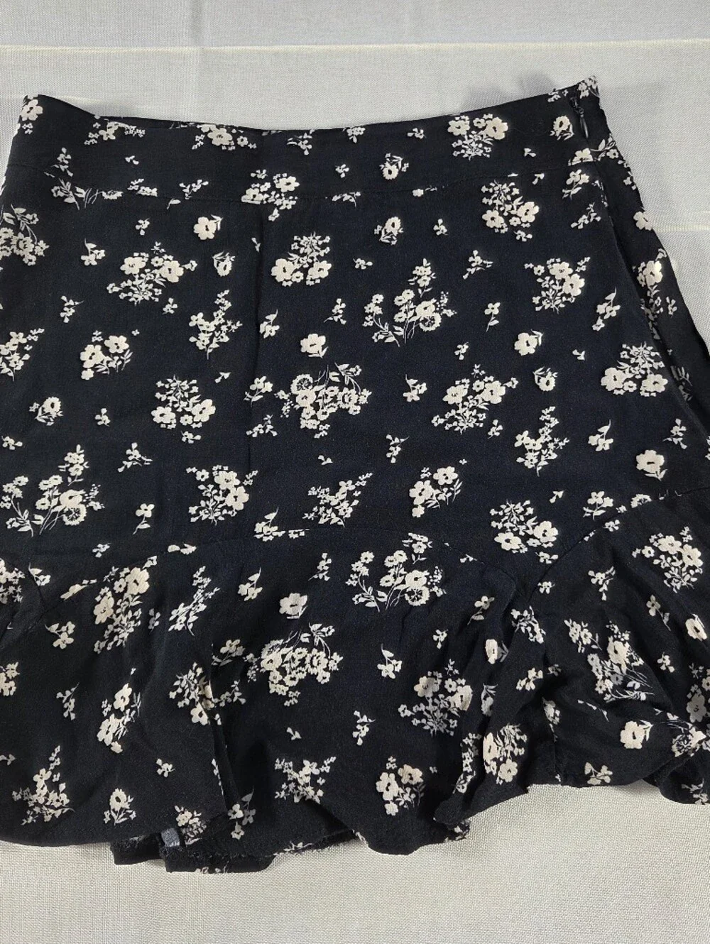 Free People Black Floral Ruffle Mini Skirt Size 4